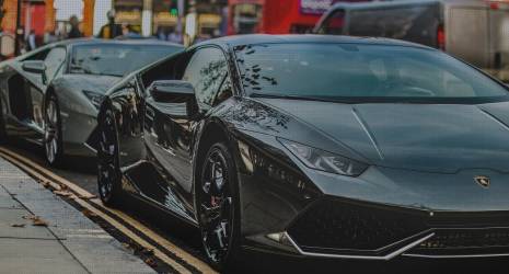 ¿Puede un ventilador de 12V funcionar con una batería de coche?